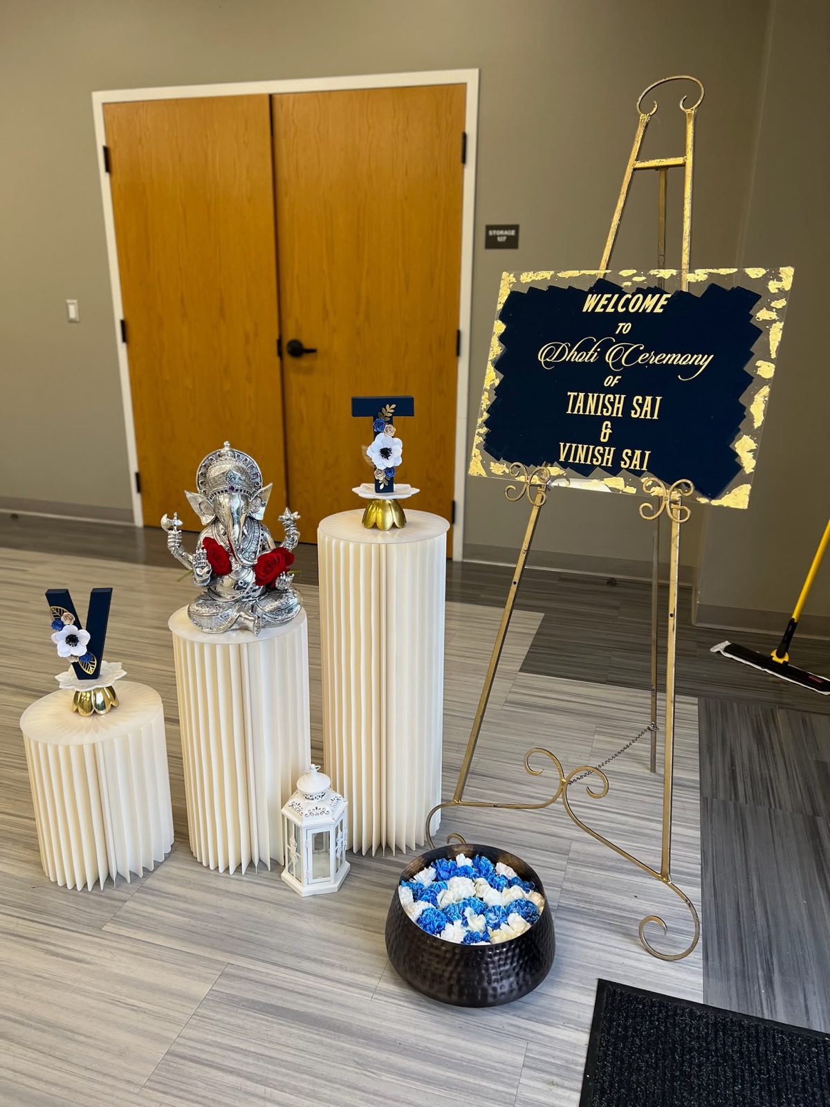 Welcome Entryway