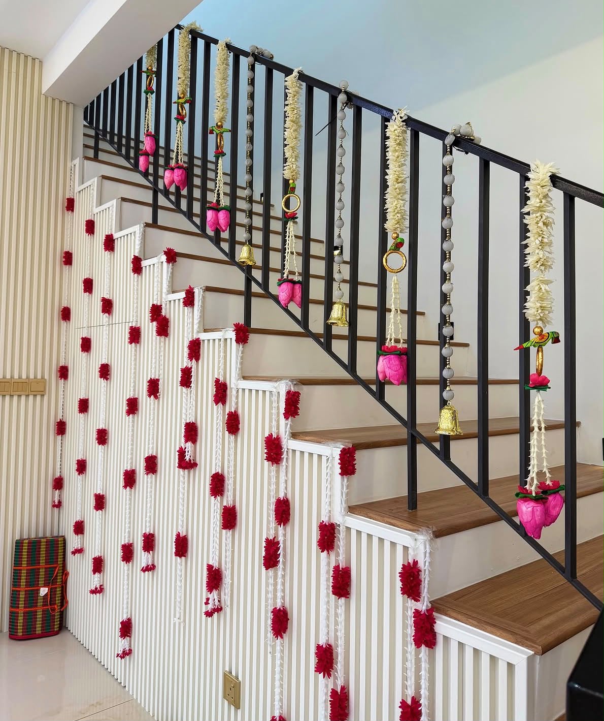 Walkway & Kitchen Decor